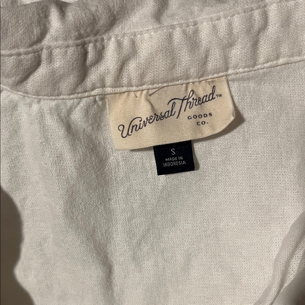 Universal Thread White Button-Up Shirt - image 2